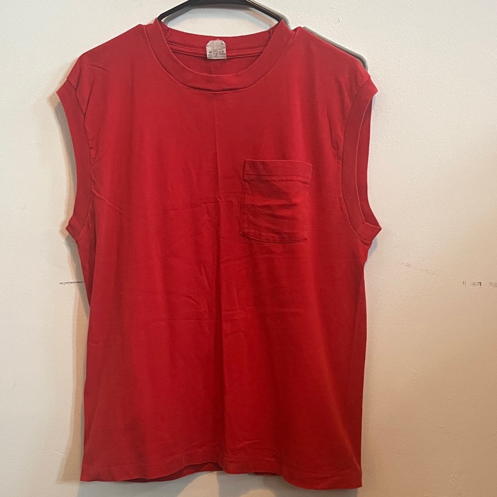 Vintage 80’s USA fruit of the loom red sleeveless pocket selvage tee sz xl